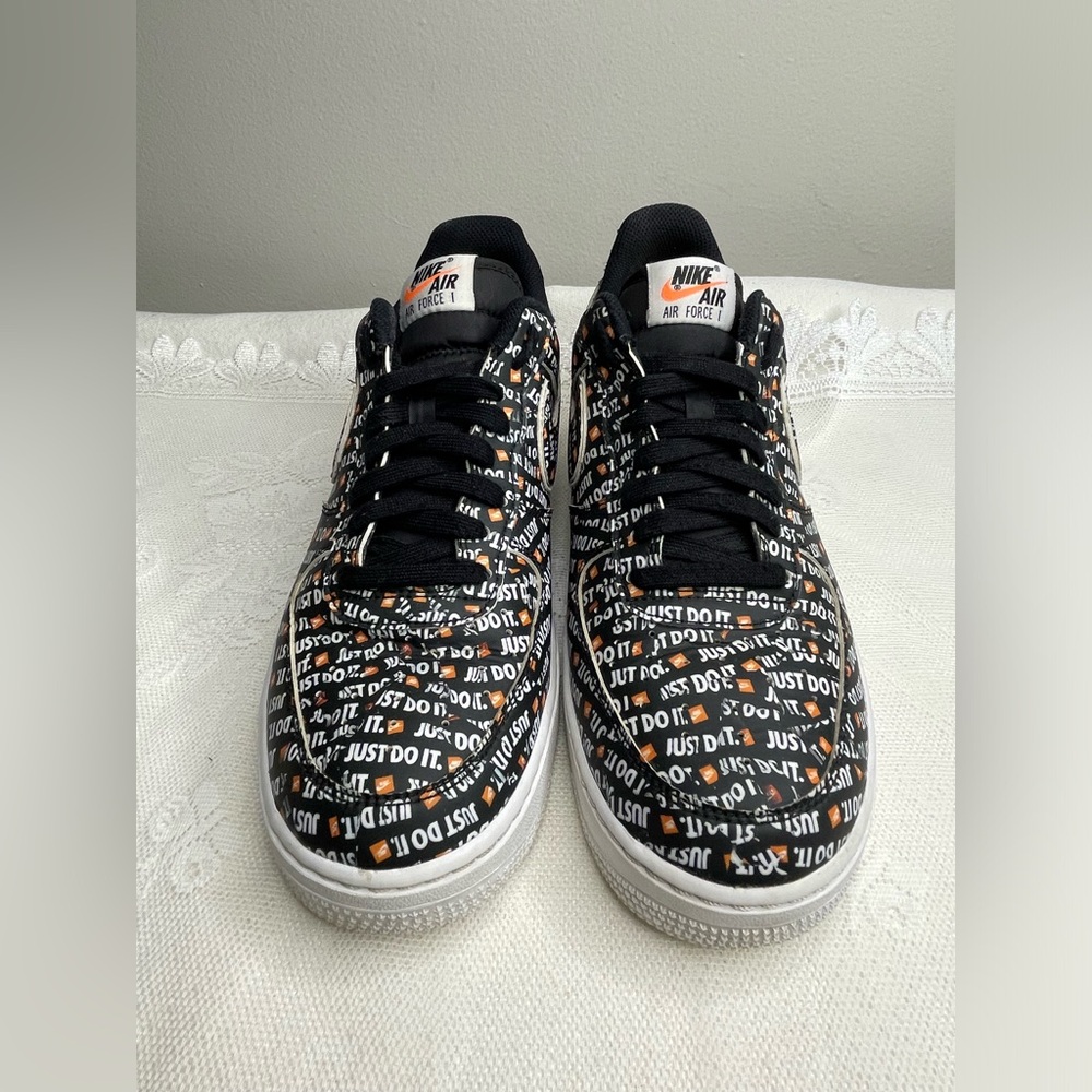 Nike Air Air Force 1 Just Do It All Over Graphic Mens Shoes A06296-001 Size 9.5